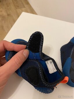 Dětské protiskluzové cvičky Decathlon - 4