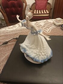 Porcelánová soška - 4