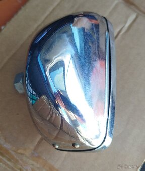 Chromovaná couvačka Hella na veterán - 4