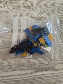 Prodám Lego Racers 8303 - 4