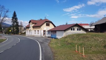 Bytový dům s dílnou a velkou garáží - 4