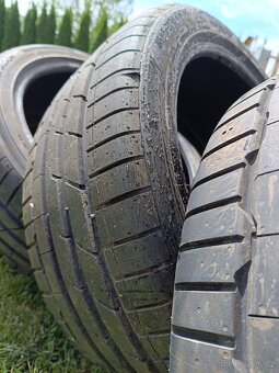 4ks Prakticky nové pneu Hankook Ventus S1 Evo 235/40 R18 - 4