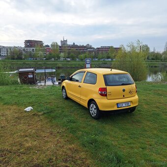 Prodám VW Fox 1,2 55 hp, jako nový - 4