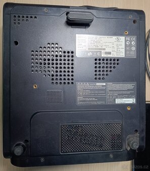 Prodám nefunkční projektor BENQ MP723 - 4