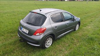 PEUGEOT 207 1.4 HDI - 4