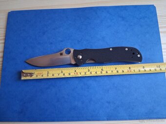 Nůž Spyderco - 4