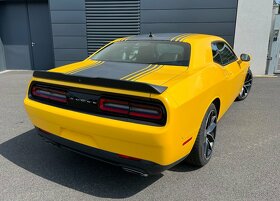 DODGE CHALLENGER 6,4L SHAKER MANUÁL - 4