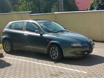 Alfa Romeo 147 - 4