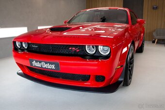 Dodge challenger 6,4 - 4