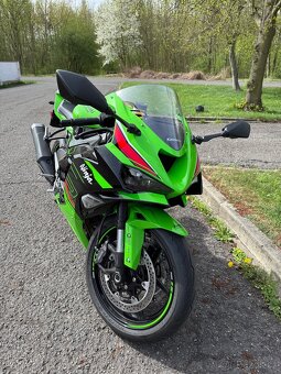 Kawasaki ZX-6R Ninja - 4