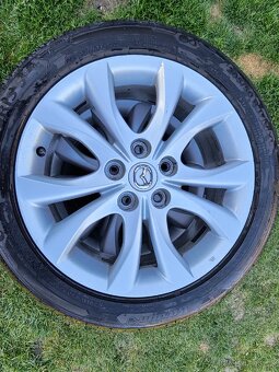Letní sada 205/55/17 originál Mazda - 4