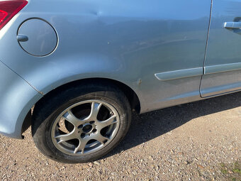 Opel Corsa D 1,2 16V - 4