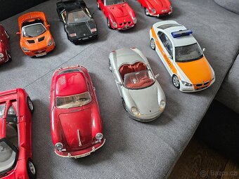 Modely 1:18 - 4