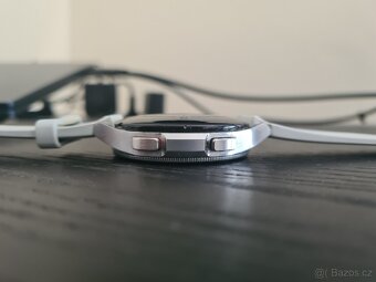 Samsung galaxy watch 4 classic - 4