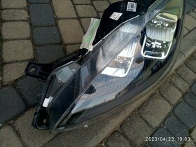 Světlo Ford Kuga 22+ - 4