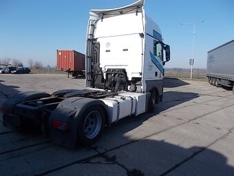 Tahač návěsů MAN TGX - 4