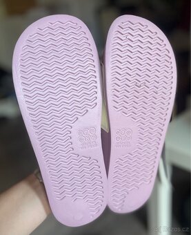 Pantofle Reebok 38,5 - 4