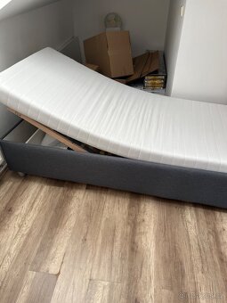 Postel s úložným prostorem - 4