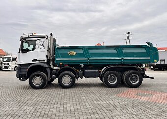 Mercedes-Benz AROCS 3245 8x4 - třístranný sklápěč + závěs - 4