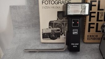 Starý fotoaparát Flexaret + pouzdro, příslušenství, krabice - 4