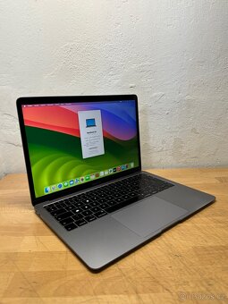 MacBook Air 13” 2019/8GB RAM/Intel i5/128GB SSD/Záruka - 4