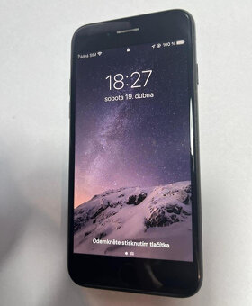 iPhone 7, 32GB, černý - 4