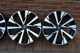 5x114,3 R18 Hliníkové disky Originál Lexus NR - 4