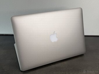 MacBook Air 13'' 2017 / i5 / 8GB / 128GB SSD - 4