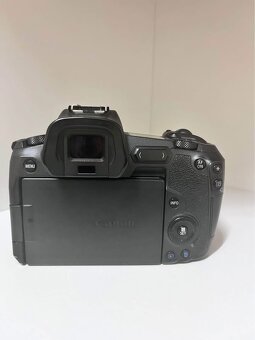 Canon EOS R bezzrcadlovka - 4