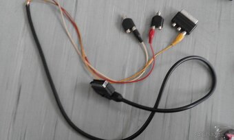 Kabeláže Mix SCART a CINCH , cena za vše - 4