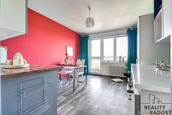 Prodej družstevního bytu 2+kk s krásným výhledem v Ostravě- - 4