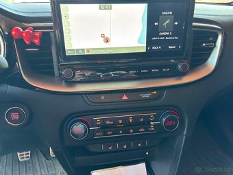 Kia Ceed  SW 1.5 GDi GT Line - 4