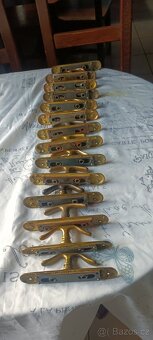 Mosazné rozvorové kování 14ks - 4