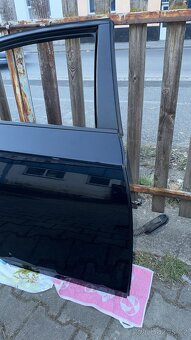 BMW e60 dveře zadní - 4
