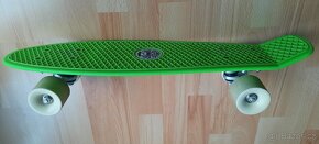 Skateboard kvalitní plastový - jako NOVÝ - 4