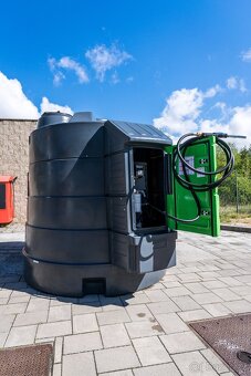 POSLEDNÍ KUS Nádrž KINGSPAN na naftu nebo LTO (5000L) - 4