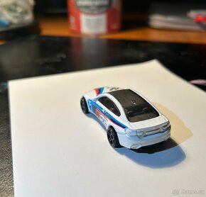 Hot Wheels Grand Turismo BMW M4 - 4