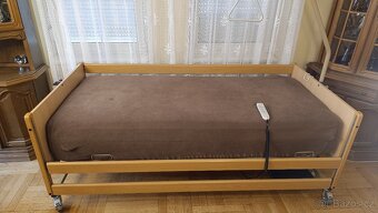 Rehabilitační postele ve vynikajícím stavu - 4
