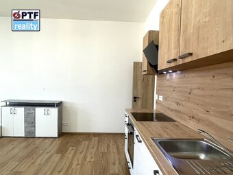 Pronájem světlého bytu 1+kk po rekonstrukci – Plzeň, Koterov - 4