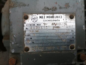 MEZ MOHELNICE 3 FÁZOVÝ MOTOR - 4