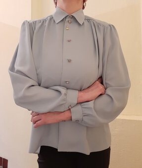 Dámská halenka jemně olivová - vel. M - 4