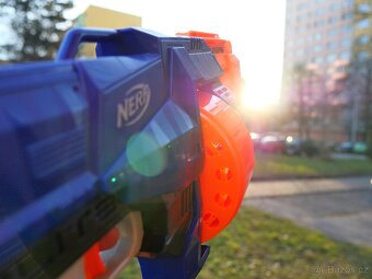Nerf surgefire - 4