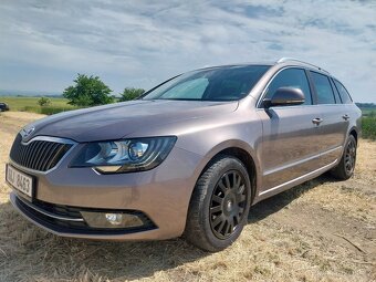 Škoda Superb 2.0. TDI 103 KW navi ,Xenon, tažné - 4