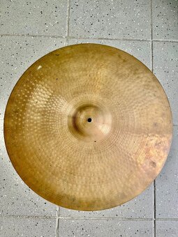 Paiste 2002 black label 22" - 4