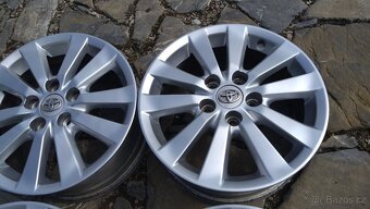 ORIGINÁL al kola 16 5x114,3 na TOYOTA - 4