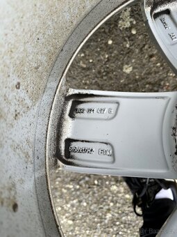 Zimní sada 215/55 R17 - 4