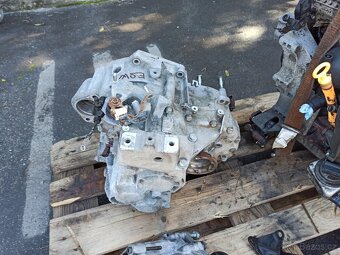 ŠKODA OCTAVIA 1. - 4x4 – PŘEVODOVKA + ROZVODOVKA - 4