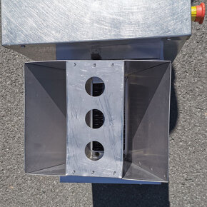 Řezačka kotoučová na uzeninu a zeleninu - 4