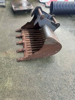 ROSTOVA LOPATA -TRIDICI - 4