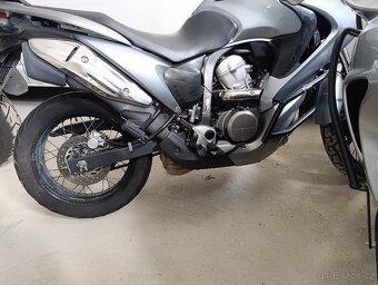 Honda Transalp 700 - 4